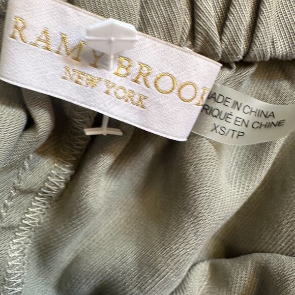 Ramy Brook New York Landry Tencel Green Jogger Pants, EUC, Size XS, MSRP $295 - Picture 11 of 13